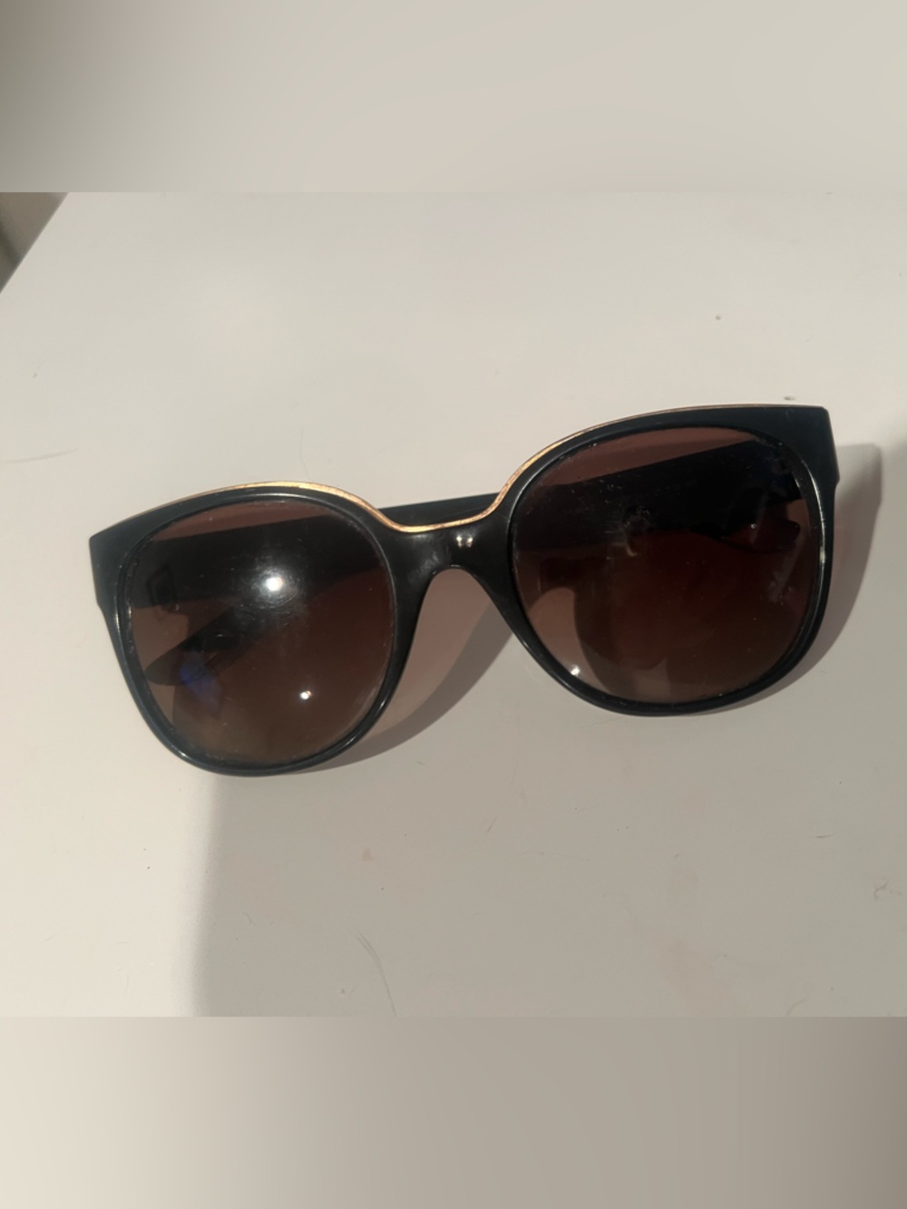Tory Burch Black Sunglasses with Gold Accent and Brown Lenses
